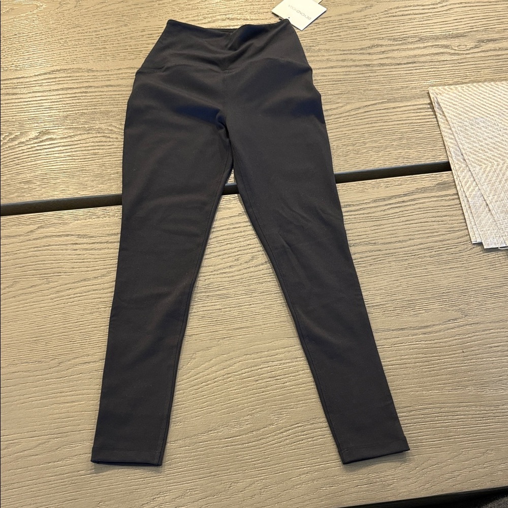 NWT Beyond Yoga Dark Gray Leggings-XS